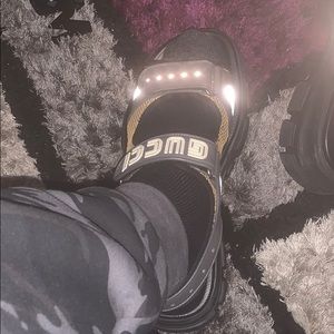 Meet your Posher, Lony